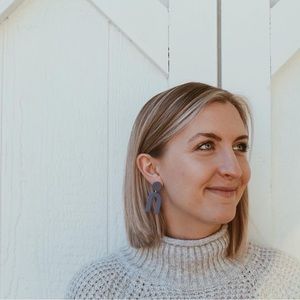 Meet your Posher, Carolyn